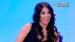 Chi è aurora uomini e donne trono. Lite Shock Tra Valentina Autiero E Aurora A Uomini E Donne Anticipazioni Gossip Trono Over Tutto Sul Gossip