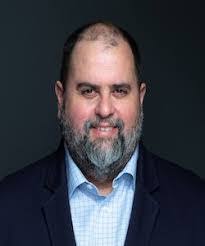 Chris Eisner's Instagram, Twitter & Facebook