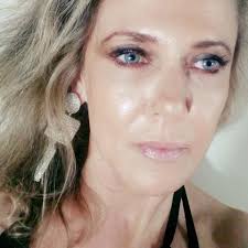 Margaret Schoch Of Unique Elegance