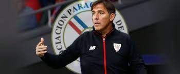 Eduardo berizzo is a member of a very illustrious group of young managers. Eduardo Berizzo The Best Bet Of Paraguayan Team Latinamerican Post