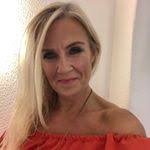 Lesa Caldwell's Instagram, Twitter & Facebook