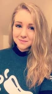 Julie Roehl's Instagram, Twitter & Facebook