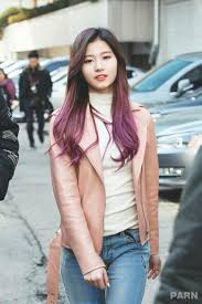 Pin By Ella On Sana Kpop Hair Color Kpop Hair Korean Hairstyle