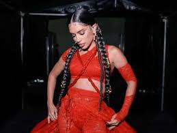 "EQUILIBRIVM Part. II": fãs especulam feats do novo álbum de Anitta