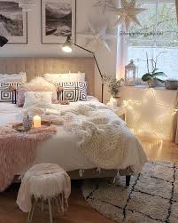 What does it mean to have bohemian decor? Flauschiger Hochflor Teppich Naima Handgetuftet Westwingnow Teenager Schlafzimmer Dekorieren Schlafzimmerumgestaltung Asthetisches Schlafzimmer