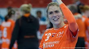 Handball player #79 world championship europa championship · ambassador —> zzf fonds contact: Handbalster Polman Kiest Voor Operatie En Mist Olympische Spelen Rtl Nieuws