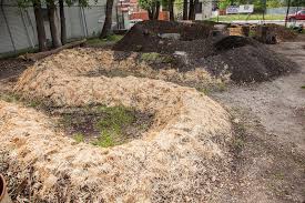 They hold moisture, build fertility, maximise surface volume and are great spaces for growing fruit, vegetables and herbs. Connecticut Garden Journal Guide To Hugelkultur Connecticut Public Radio