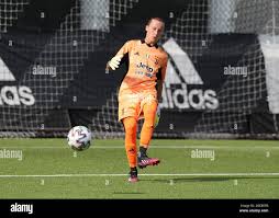 Pauline hi-res stock photography and images - Page 31 - Alamy