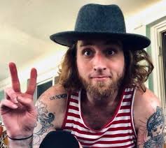 Salon Elite is happy to announce our newest stylist, Salvatore Spano! As a  17 year veteran in the hair industry, Salvatore has experienced everything  from New York Fashion Week to being an