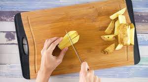 Cut them into thin matchsticks for a golden, crispy result. 4 Ways To Cut Potatoes Into Fries Wikihow