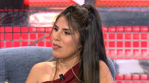 El 'Deluxe' somete a Isa Pantoja al test de inteligencia y su resultado  sorprende por este detalle