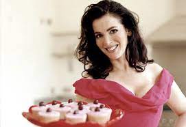 British chef nigella lawson has come up with a wild way to pronounce the word microwave. eternally grateful to nigella lawson for letting us know we've all been mispronouncing microwave for the last 50 (or so) years, wrote one tweeter of her playful pronunciation, as befuddled feedback boiled. Nigella Lawson Speaker Info Pricing Speaking Engagement Appearances Booking Entertainment