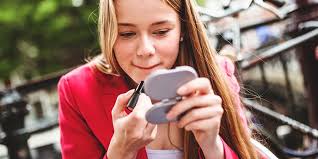 Grob kann man zwischen den blonde haare braune augen schminken. Typgerechter Lippenstift Rossmann De