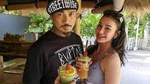 Ditemani nora alexandra, jerinx sid menjalani tradisi melukat untuk menghilangkan kotoran setelah tertimpa musibah. Impikan Punya Bayi Nora Alexandra Setia Nantikan Jerinx Sid Bebas Showbiz Liputan6 Com