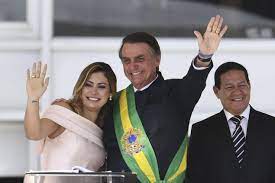 Während jair bolsonaro das virus offenbar überstanden hat, ist seine frau positiv getestet worden. Brasilien Uber Alles Ex Militar Bolsonaro Tritt Prasidentenamt An