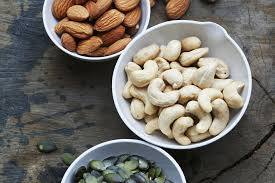 Il ferro è un elemento fondamentale per lo sviluppo e il benessere del nostro organismo.per mantenerne la quantità necessaria in circolo è importante avere uno stile di vita sano e una dieta completa ed equilibrata.la carenza di ferro, dovuta a squilibri alimentari o a patologie specifiche, provoca l'anemia, una malattia del sangue caratterizzata da una ridotta concentrazione di. Alimenti Ricchi Di Ferro La Lista Completa Fine Dining Lovers