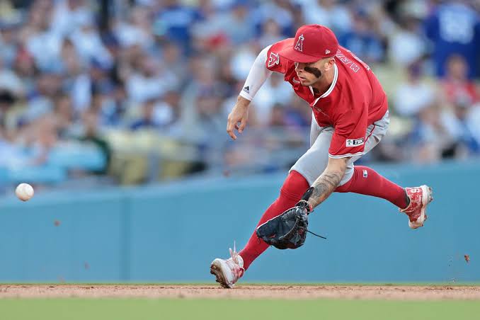 Zach Neto proving to be the king of the Angels' future - Los Angeles Times