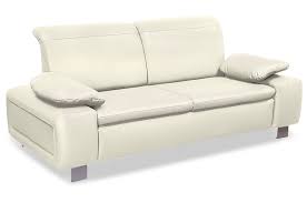 Owning this sofa is the ultimate design statement and it easily becomes the centrepiece of any living room. 2er Sofa New Castle Weiss Sofas Zum Halben Preis
