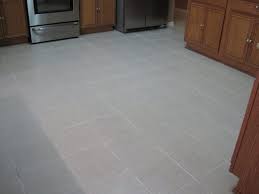 Esthétique et facile d'entretien, il permet de redonner du cachet à votre sol. Comment Faire Du Beton Cire Sur Du Carrelage Blog Harmony Beton