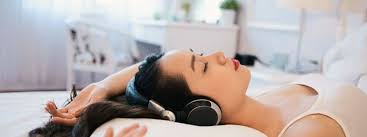 When you are trying to hypnotise a person, creating a relaxed rhythm becomes a necessary thing with that one. How To Touch Someone In Their Sleep Without Waking Them Up Bedroomzz