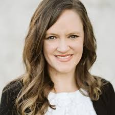 Laura Segers's Instagram, Twitter & Facebook