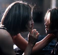 One of this week's tabloids claims foster has been begging the jodie to kristen: How Old Were Jodie Foster And Kristen Stewart In Panic Room