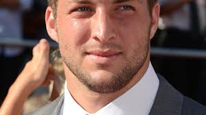 Tebow focuses
