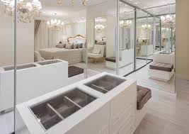 Quartos Com Closets Integrados Veja Modelos De Layouts E Dicas Decoracao De Interiores Moderna Interiores Quartos
