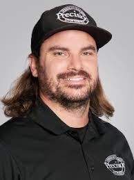 Michael Valk's Instagram, Twitter & Facebook