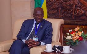 Ambassador gui congyou gave an. Chinese Embassy Donates It Equipment To Ur University Of Rwanda