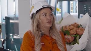 Blockhead has an on-site medical episode - Nine.com.au