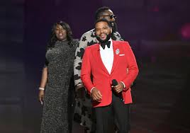 His mother loved theatre and cinema a lot and hence, promoted a son's. Shaquille O Neal Anthony Anderson James Harden Kenny Smith Monja Willis Ernie Johnson Jr Anthony Anderson And Monja Willis Photos Zimbio