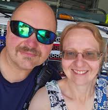 Couple celebrates 20 years together