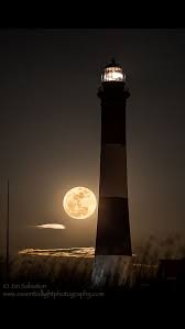 Black And White Lighthouse Wallpaper Pin De Life Of Freedom En Photography Fotos De La Luna Pintura De Faro Luna Hermosa