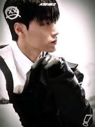 Pin de Kitty Graves en ATEEZ [Video] en 2024