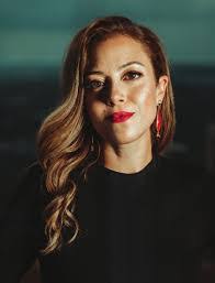 Mary Ridgley's Instagram, Twitter & Facebook