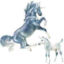#secretariat #breyer #модель_и_прототип у многих из нас на полках живет модель секретариата от breyer. Breyer Traditional Series Secretariat Horse With Base Model Horse Toy 13 5 X 9 5 1 9 Scale Model 1345 Buy Online In Mongolia At Mongolia Desertcart Com Productid 1403535