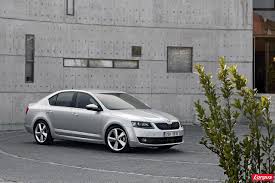 Du Coffre Et De La Place Automobile Coffre