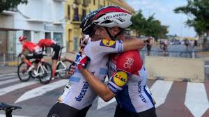 La última hora e información de la vuelta ciclista a españa en . Vuelta A Espana 2019 Resumen Y Ganador De La Etapa 4 As Com