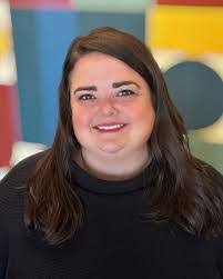 Karla Davison's Instagram, Twitter & Facebook