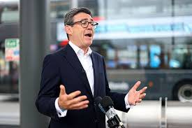 Andy Burnham's man-of-the-people image in doubt over lavish freebies – 'not  a good look' | Politics | News | Express.co.uk
