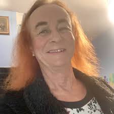 Does anyone know any Barry beach metal detectorists? I left my watch there  yesterday evening. Can pinpoint the spot pretty closely.