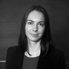 Kelli Sellers's Instagram, Twitter & Facebook