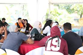 Sehingga kini kementerian belia dan sukan mempunyai 15 ikbn termasuk sebuah institut kemahiran tinggi belia negara (iktbn). Institut Kemahiran Tinggi Belia Negara Dusun Tua Laman Rasmi Added A New Institut Kemahiran Tinggi Belia Negara Dusun Tua Laman Rasmi Facebook