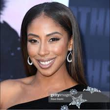 ✨Storytime.✨ Hubby Charles Jones took this photo in our living room last  Tuesday after one of the biggest auditions in my life. I had just done my  2nd chemistry read (where you