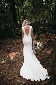 A Be Pnw Stylebook Sadie By Made With Love Modern Wedding Dresses 2019 Wedding Dresses Modern Wedding Dress Fitted Wedding Dress Wedding Dresses Simple