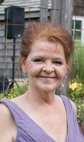 Amy Shireman's Instagram, Twitter & Facebook