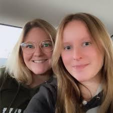 Is it safe to walk from Downtown Pancake Pantry to Backstage Nashville?