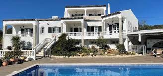 Kamin in den kalten nächten der algarve. Algarve Immobilien Villen Reihenhaus Wohnungen Immobilien An Der Algarve Algarve Portugal Immobilien