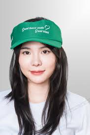 Mẫu nón nửa đầu màu xanh lá in logo sắc nét